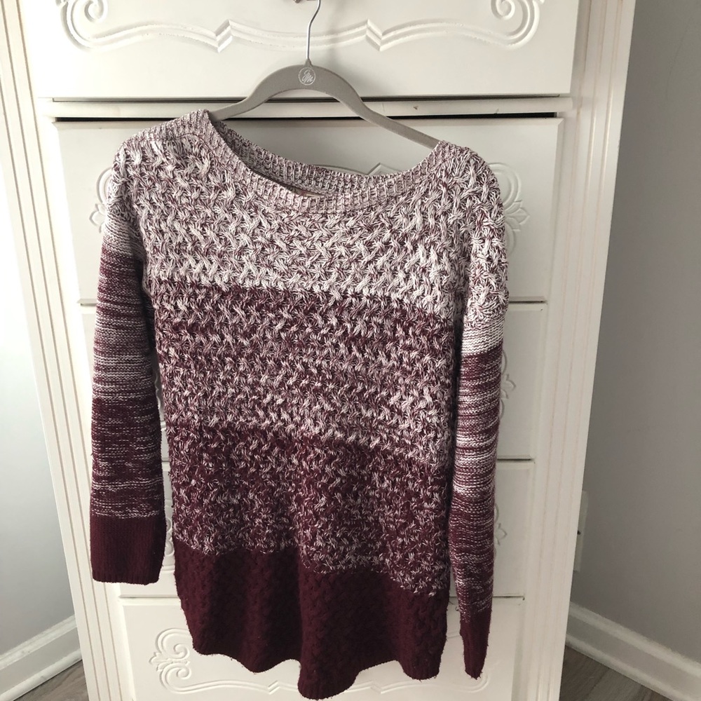 Maroon sweater